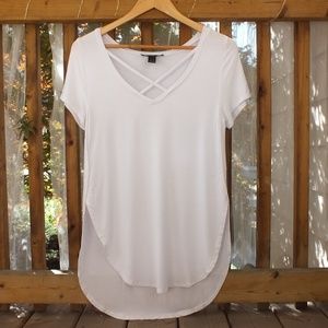 Hi Lo Flowy White Tunic